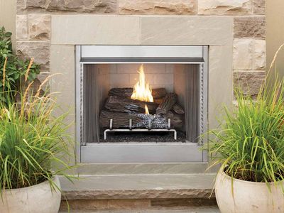 Superior: VRE4242 Indoor/Outdoor Fireplace